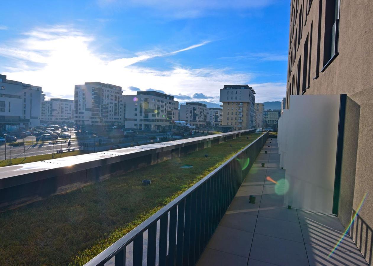 Qosmo Brasov Hotel Exterior foto