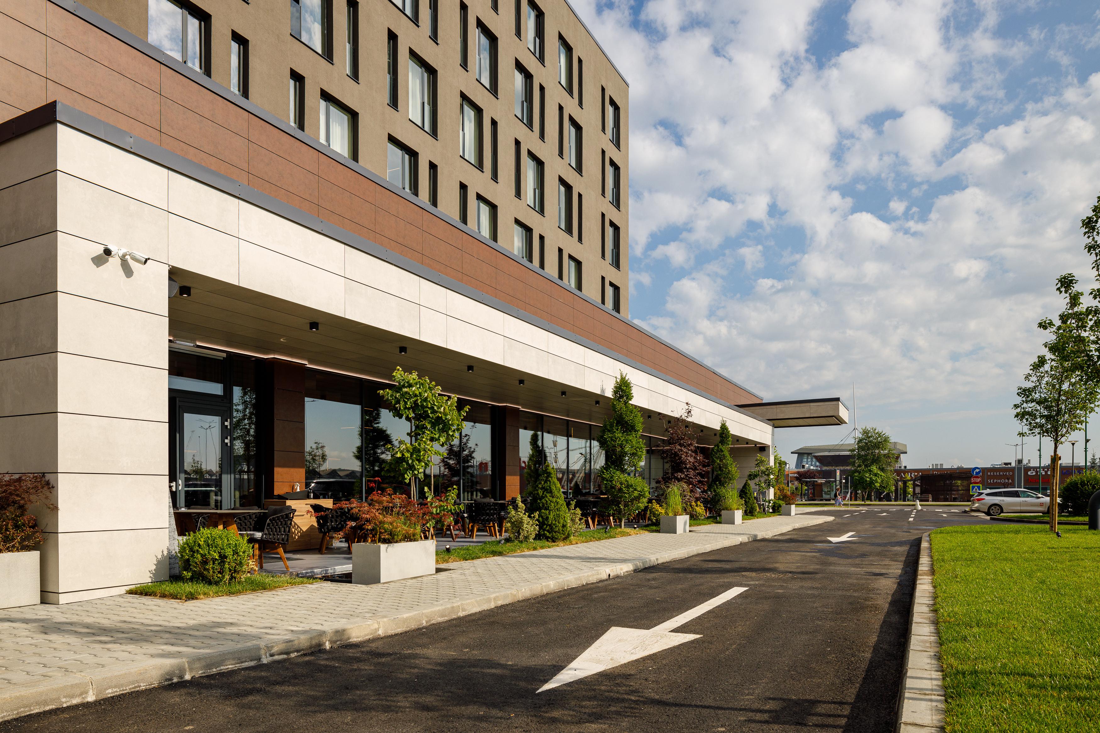 Qosmo Brasov Hotel Exterior foto